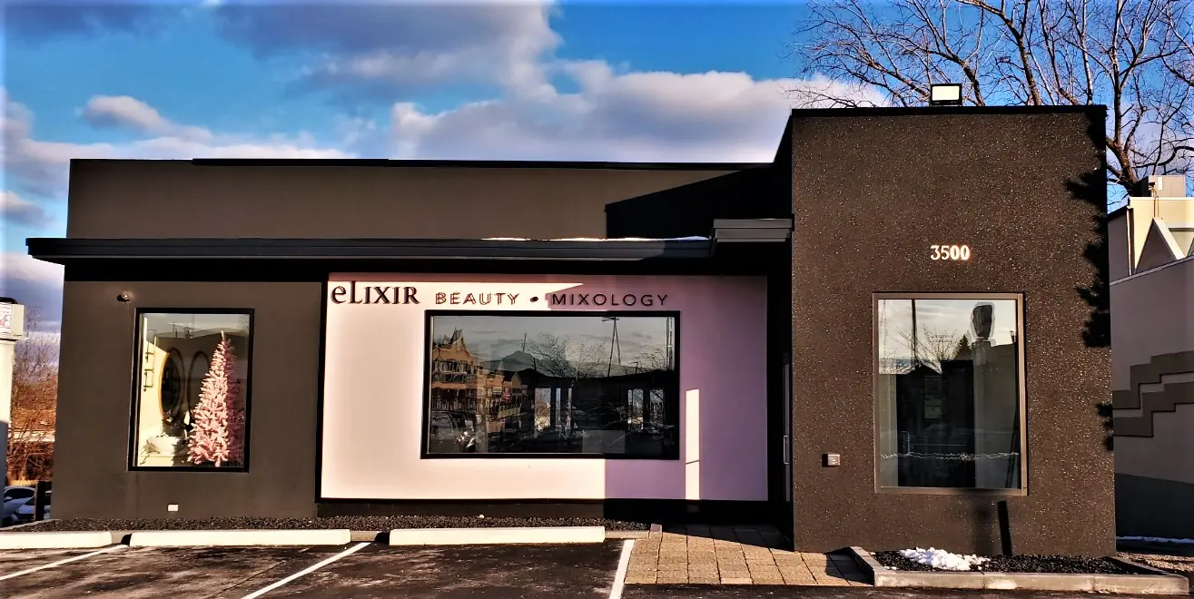 Stucco repair and colour match in Niagara