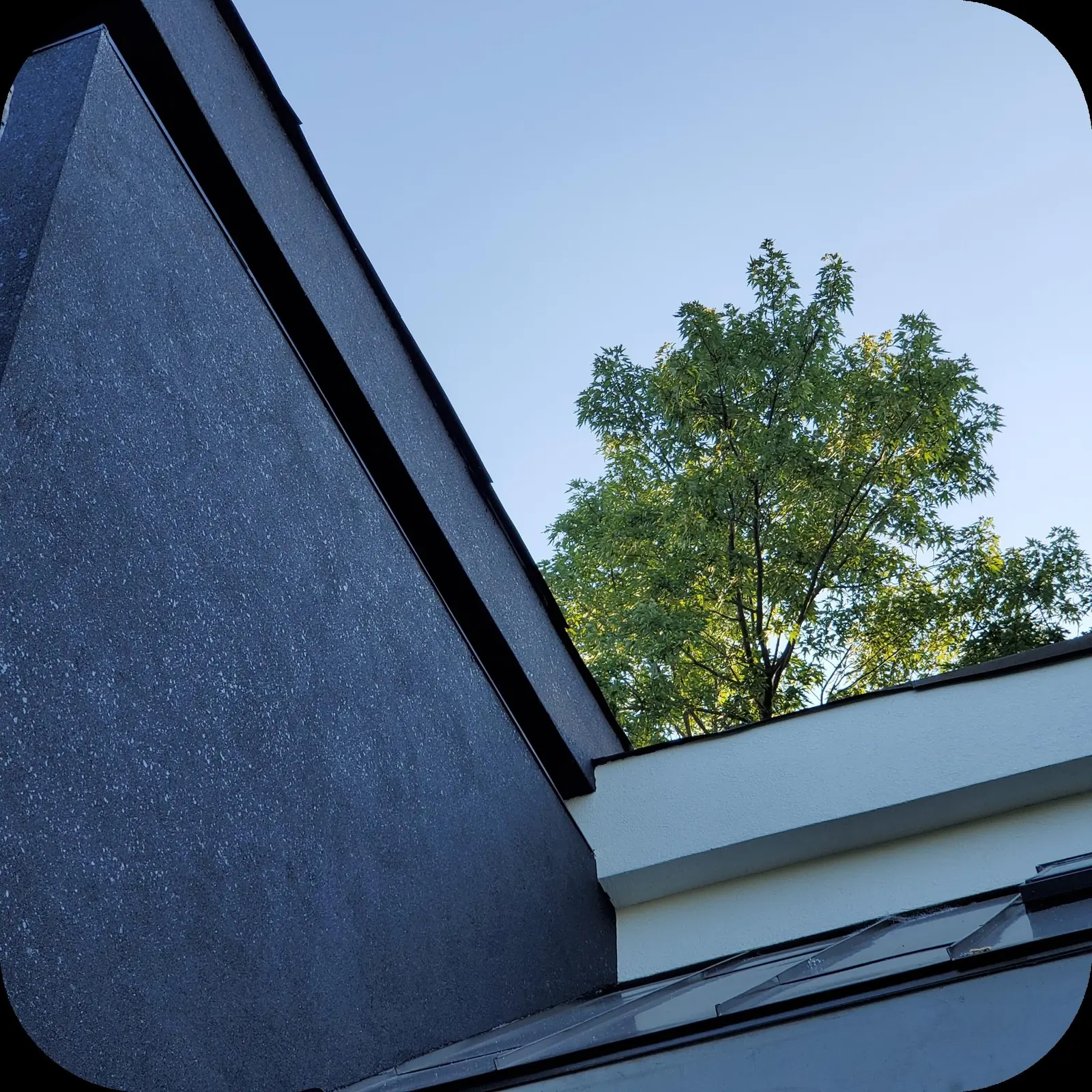 EIFS stucco installation on a modern home in Niagara Region